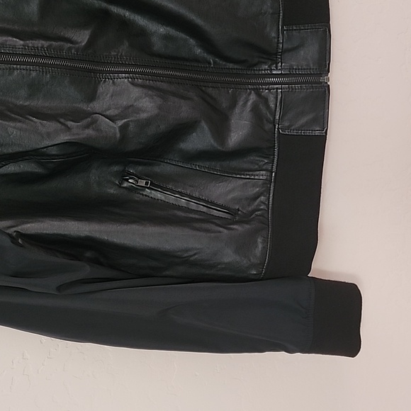 Torrid Jacket Size: 2 - Picture 4 of 17